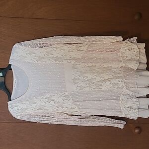 Cactus Ivory Long Sleeved Lace Top SZ XL
